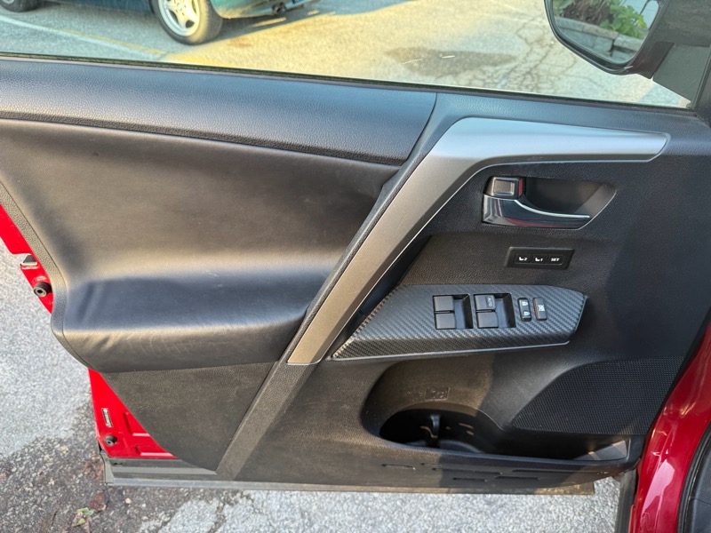 Toyota RAV4 Limited AWD 2013