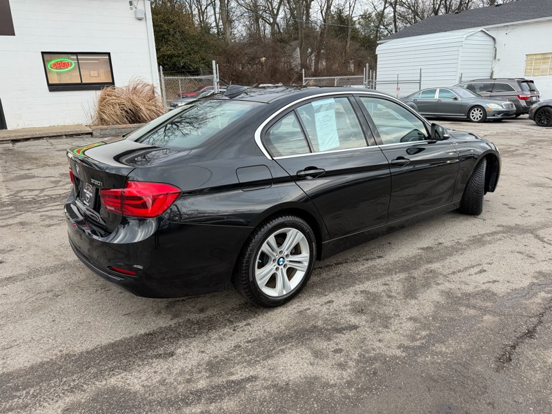 BMW 3-Series 330i xDrive SULEV Sedan 2018