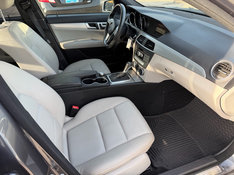 Mercedes-Benz C-Class C300 4MATIC Sport Sedan 2013