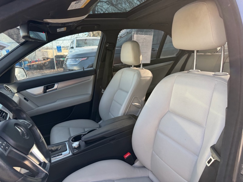 Mercedes-Benz C-Class C300 4MATIC Sport Sedan 2013