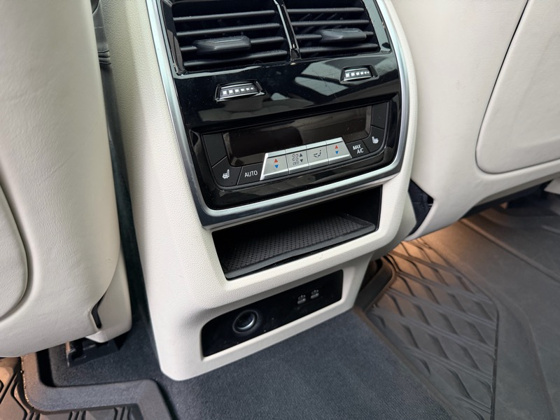 BMW X7 xDrive50i 2020