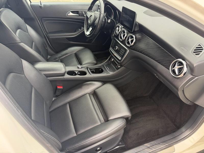 Mercedes-Benz GLA-Class GLA250 4MATIC 2018