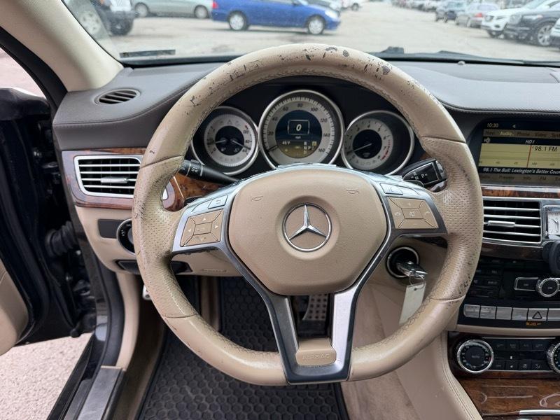Mercedes-Benz CLS-Class CLS550 4MATIC 2012