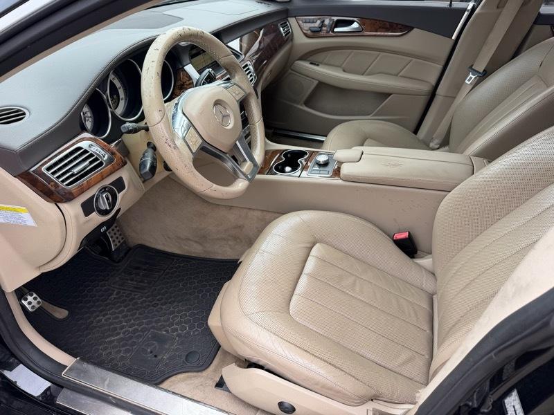 Mercedes-Benz CLS-Class CLS550 4MATIC 2012