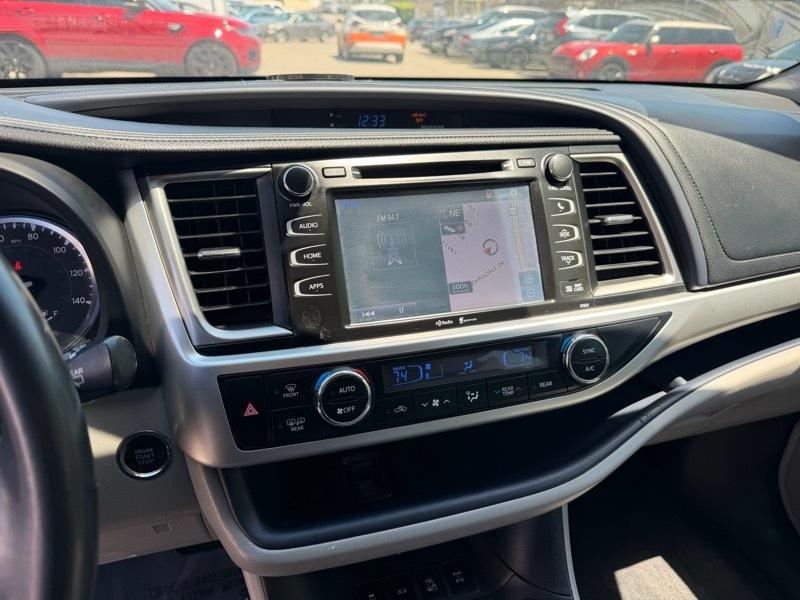 Toyota Highlander XLE AWD V6 2015