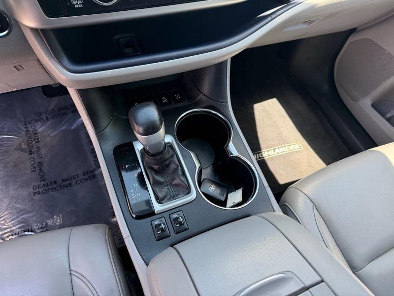 Toyota Highlander XLE AWD V6 2015