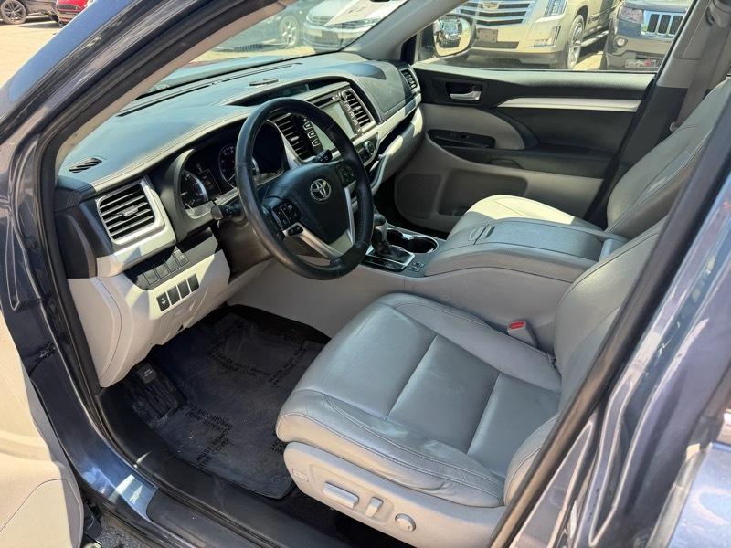 Toyota Highlander XLE AWD V6 2015