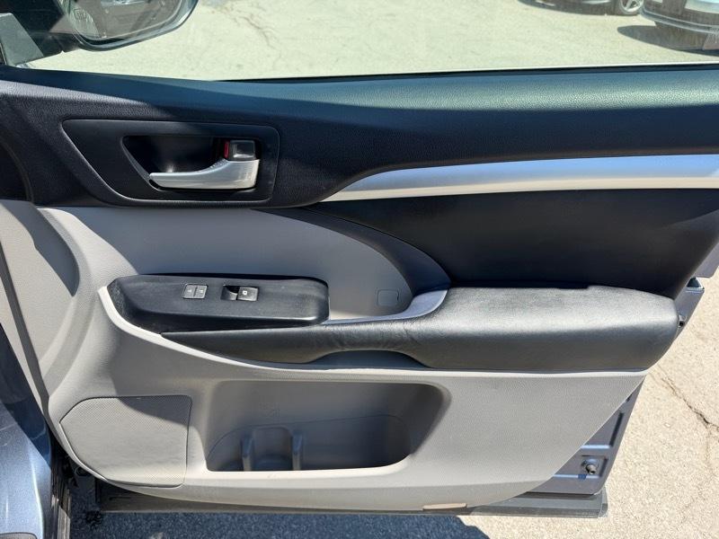 Toyota Highlander XLE AWD V6 2015