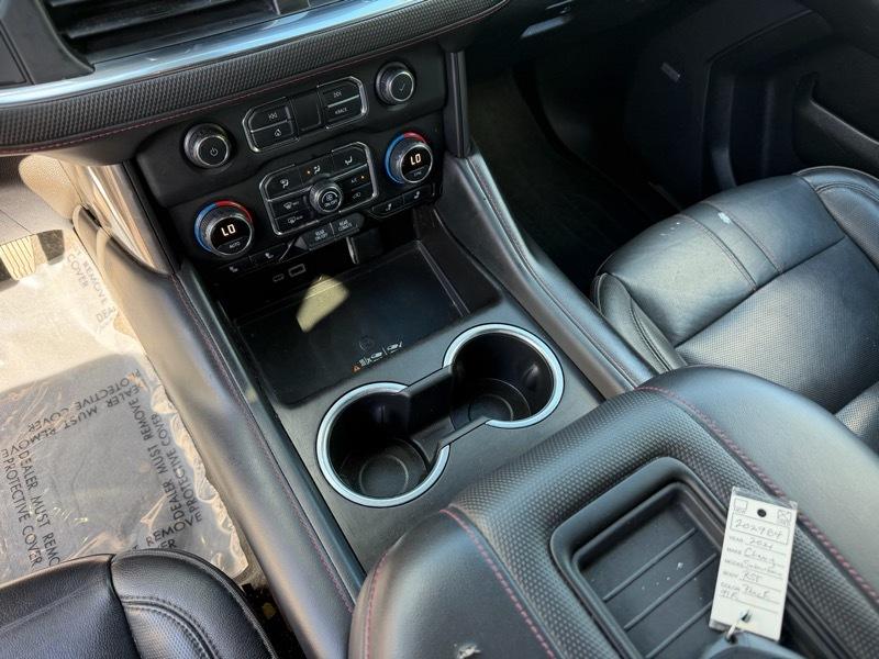 Chevrolet Suburban RST 4WD 2021