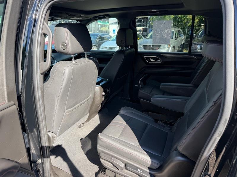 Chevrolet Suburban RST 4WD 2021
