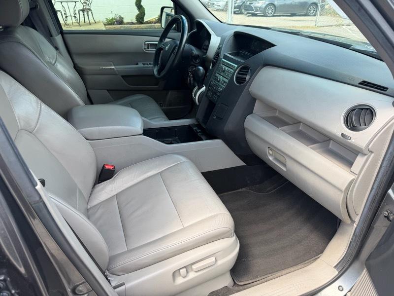 Honda Pilot EX-L 4WD 5-Spd AT with DVD 2011