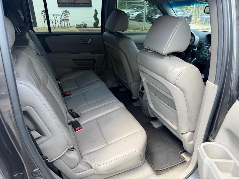 Honda Pilot EX-L 4WD 5-Spd AT with DVD 2011