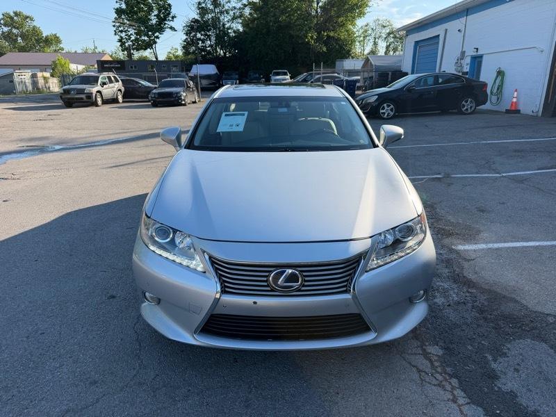 Lexus ES 300h Sedan 2013
