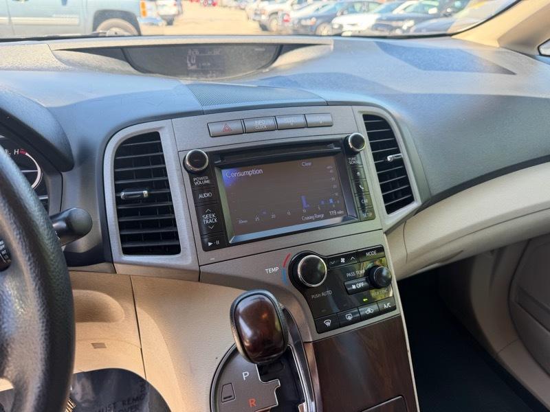 Toyota Venza LE I4 FWD 2013