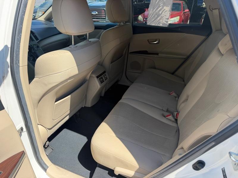 Toyota Venza LE I4 FWD 2013