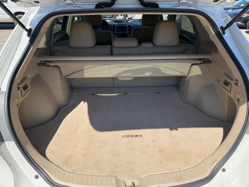 Toyota Venza LE I4 FWD 2013