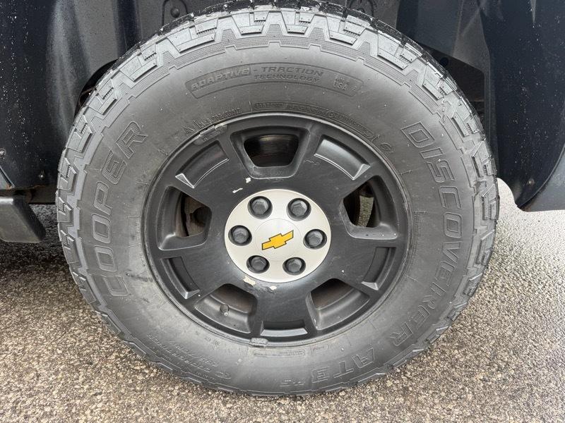 Chevrolet Avalanche LS 4WD 2009