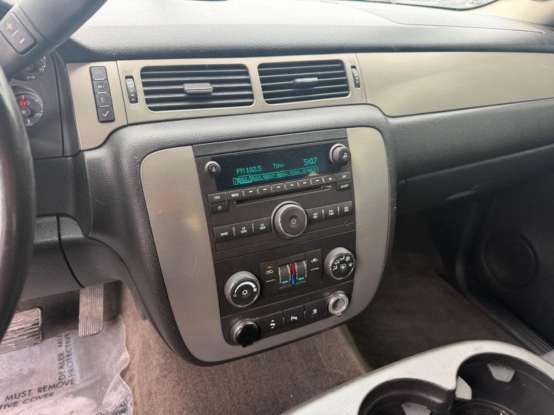 Chevrolet Avalanche LS 4WD 2009