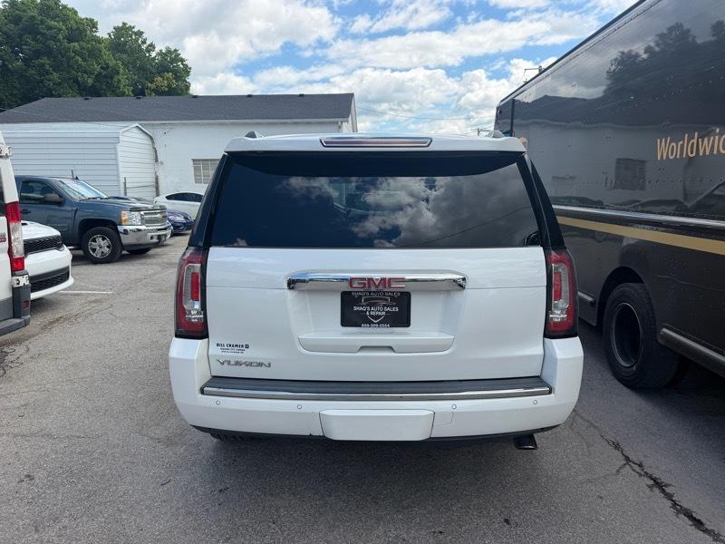 GMC Yukon Denali 4WD 2018