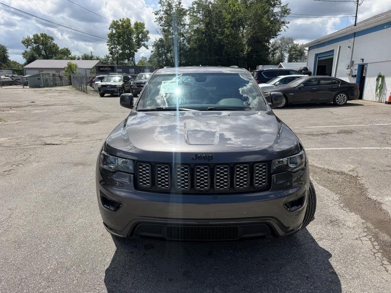 Jeep Grand Cherokee Laredo 4WD 2018