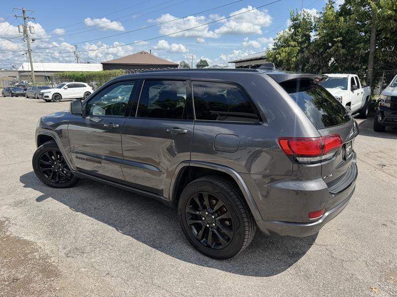 Jeep Grand Cherokee Laredo 4WD 2018