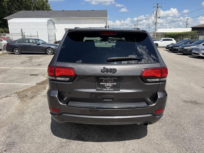 Jeep Grand Cherokee Laredo 4WD 2018