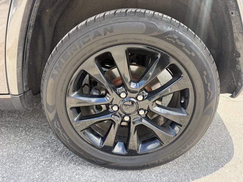 Jeep Grand Cherokee Laredo 4WD 2018