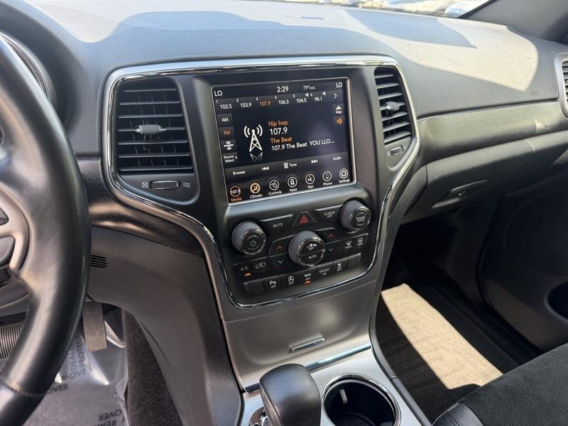 Jeep Grand Cherokee Laredo 4WD 2018