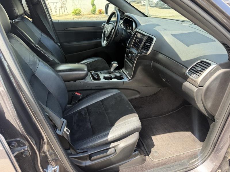 Jeep Grand Cherokee Laredo 4WD 2018