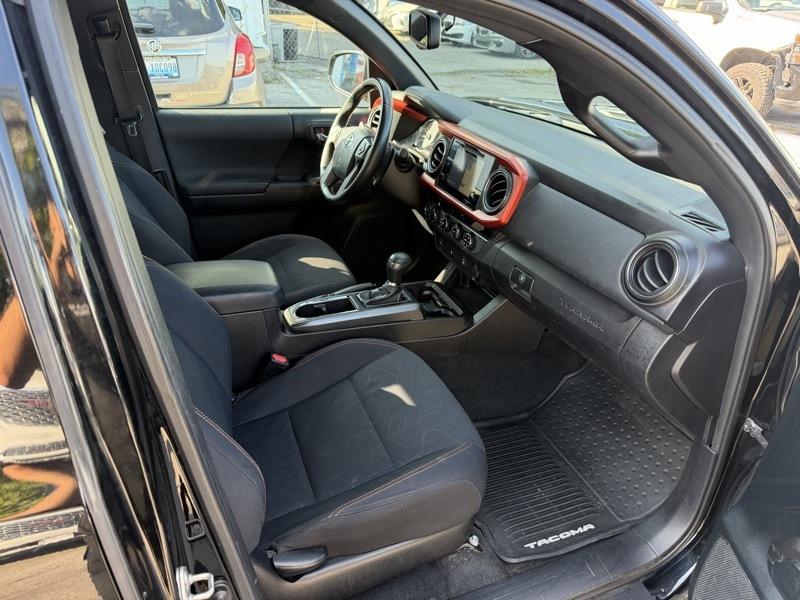 Toyota Tacoma SR5 Access Cab V6 6AT 4WD 2016