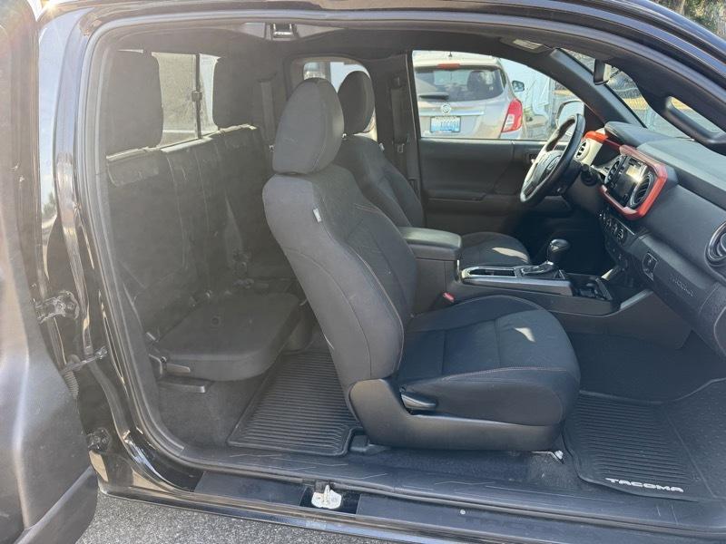 Toyota Tacoma SR5 Access Cab V6 6AT 4WD 2016