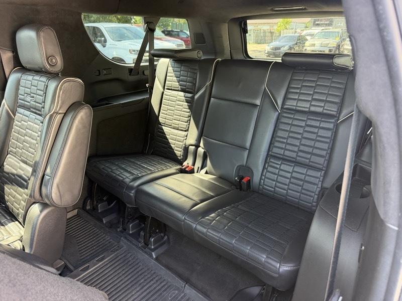 Cadillac Escalade ESV Premium Luxury Platinum AWD 2022