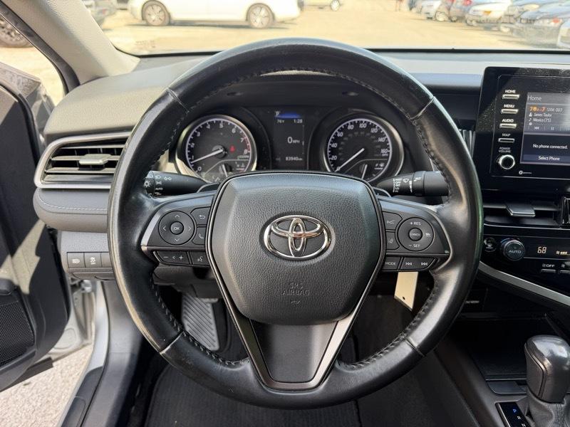 Toyota Camry SE 2022