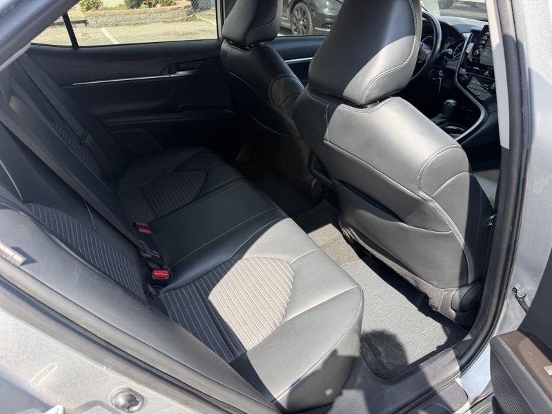 Toyota Camry SE 2022