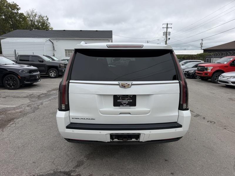 Cadillac Escalade ESV Luxury 4WD 2018