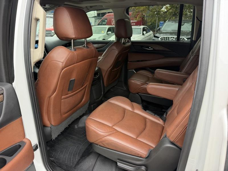 Cadillac Escalade ESV Luxury 4WD 2018