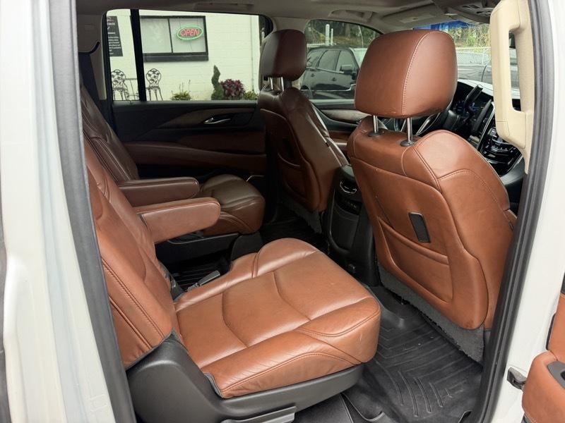 Cadillac Escalade ESV Luxury 4WD 2018