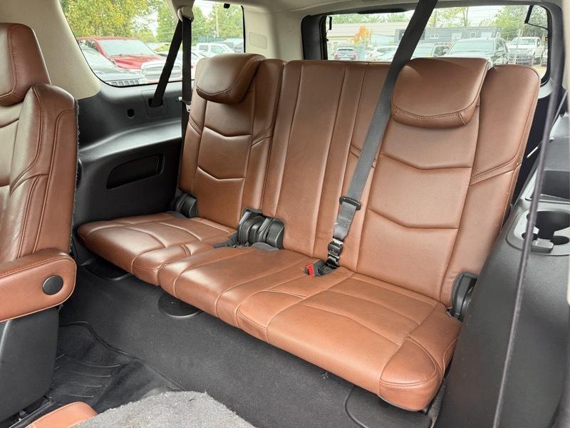 Cadillac Escalade ESV Luxury 4WD 2018