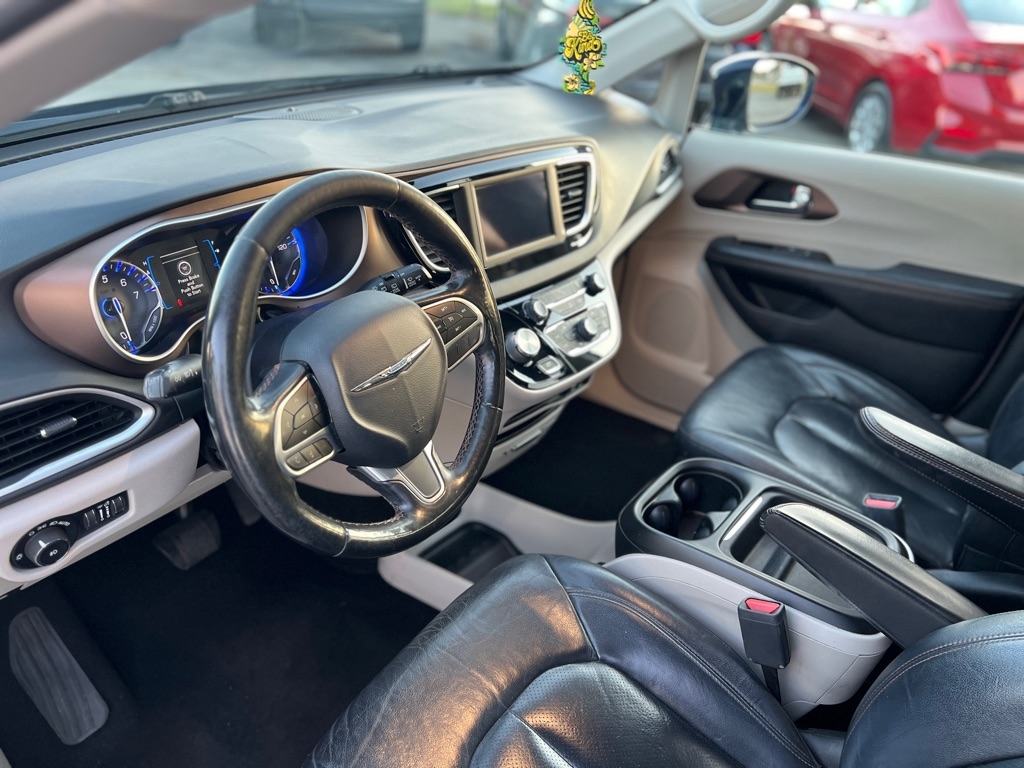 Chrysler Pacifica  2019