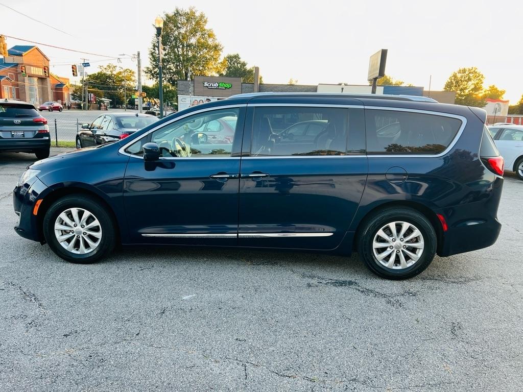 Chrysler Pacifica  2019
