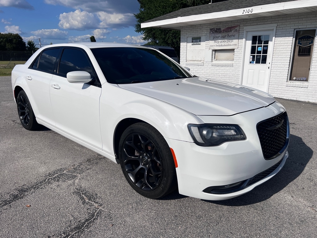Chrysler 300  2019