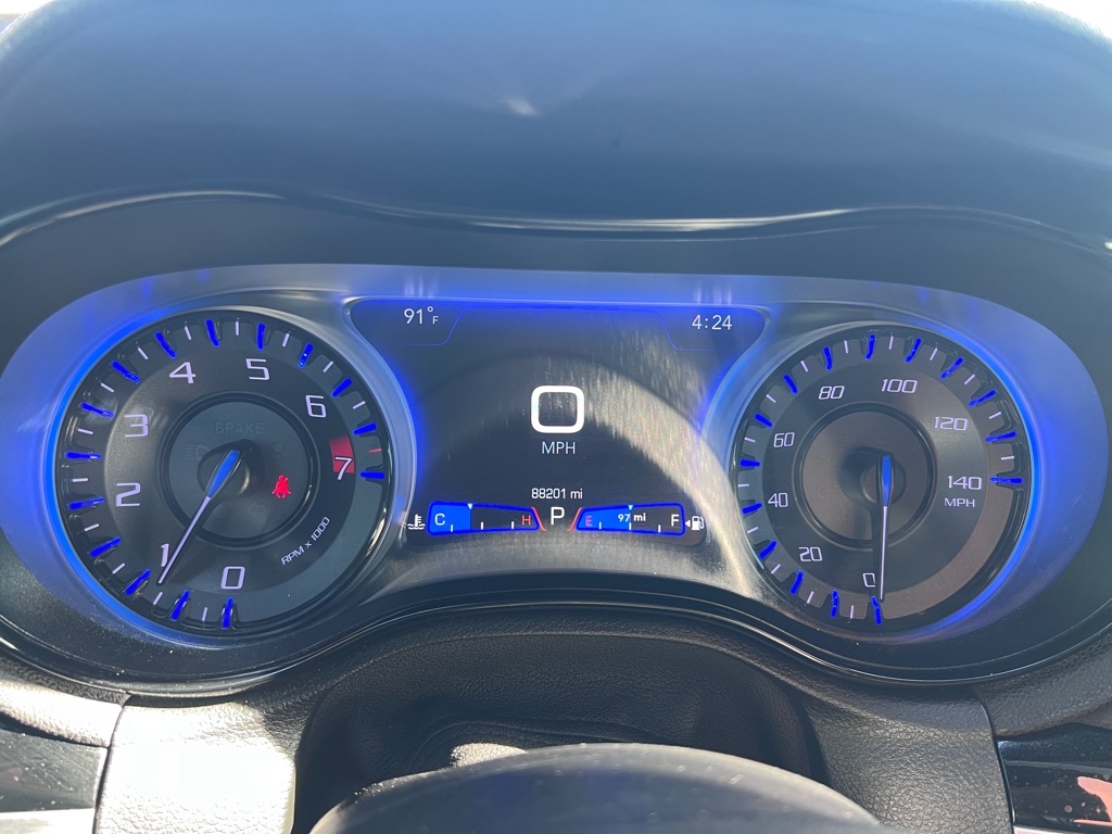 Chrysler 300  2019