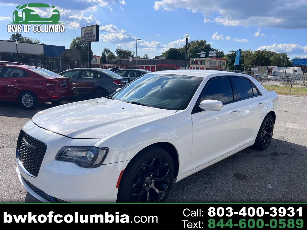 Chrysler 300  2019