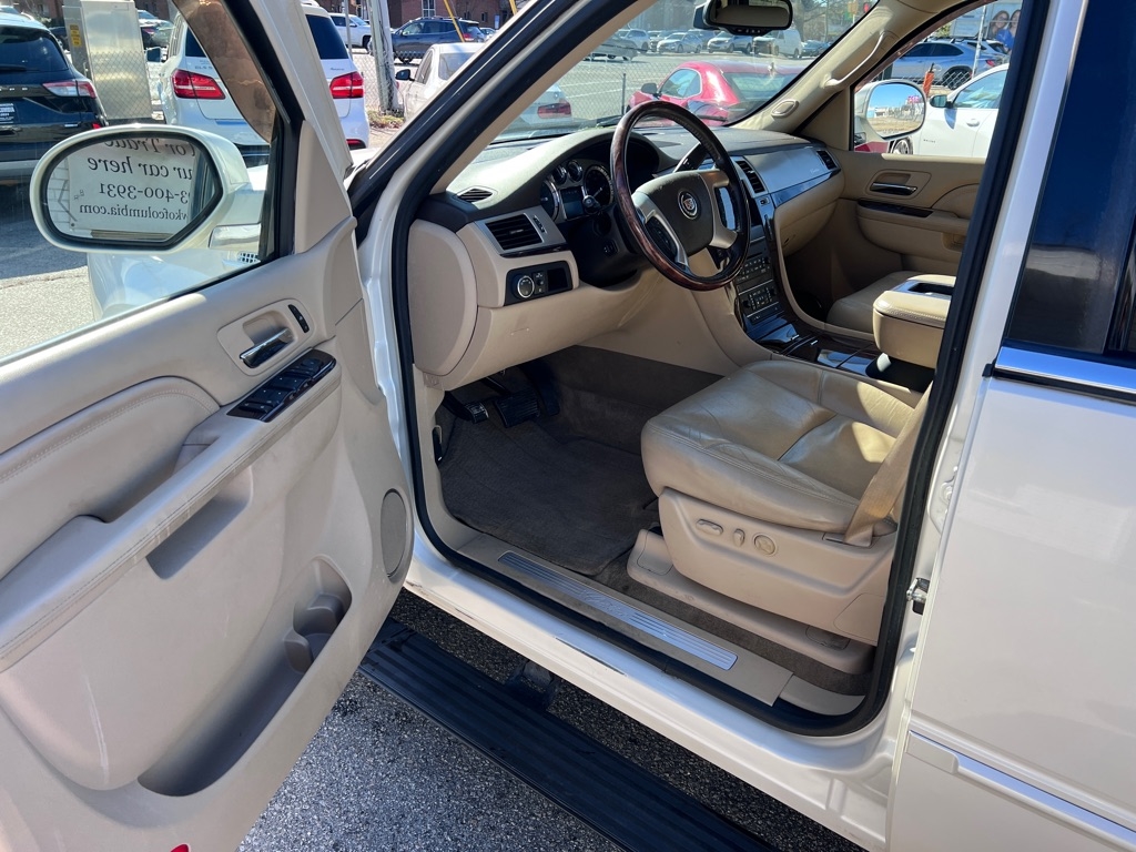 Cadillac Escalade  2012