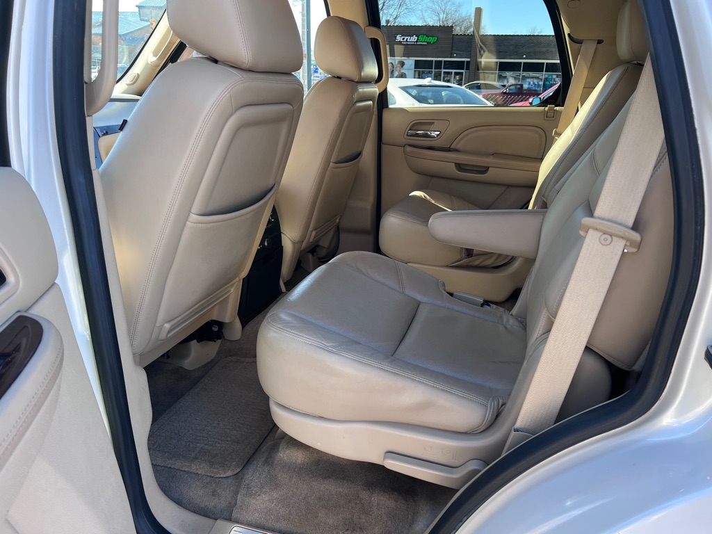 Cadillac Escalade  2012