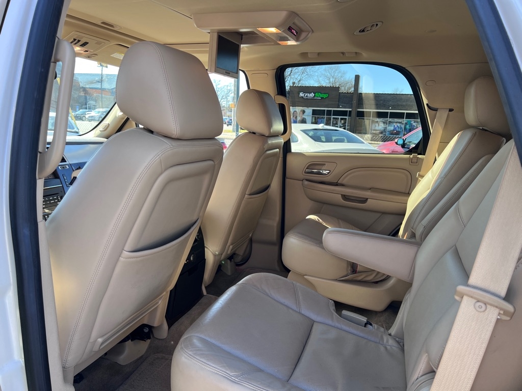 Cadillac Escalade  2012