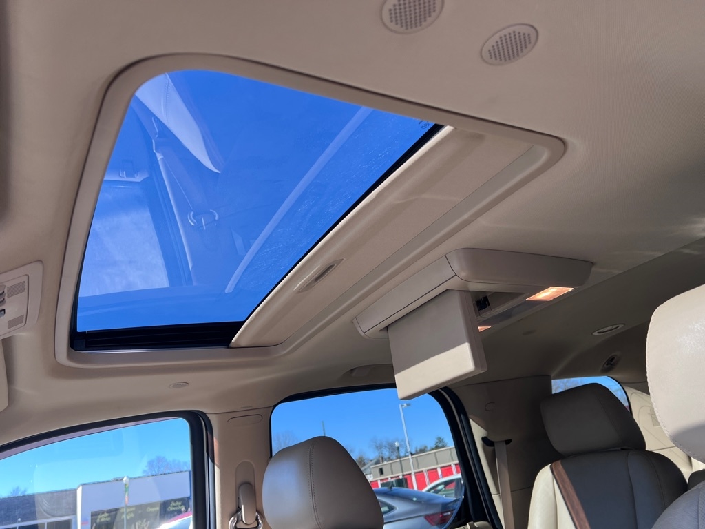 Cadillac Escalade  2012