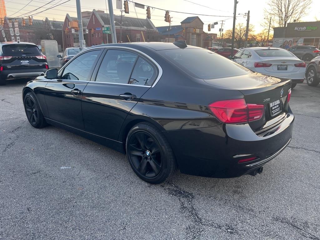 BMW 3-Series  2018