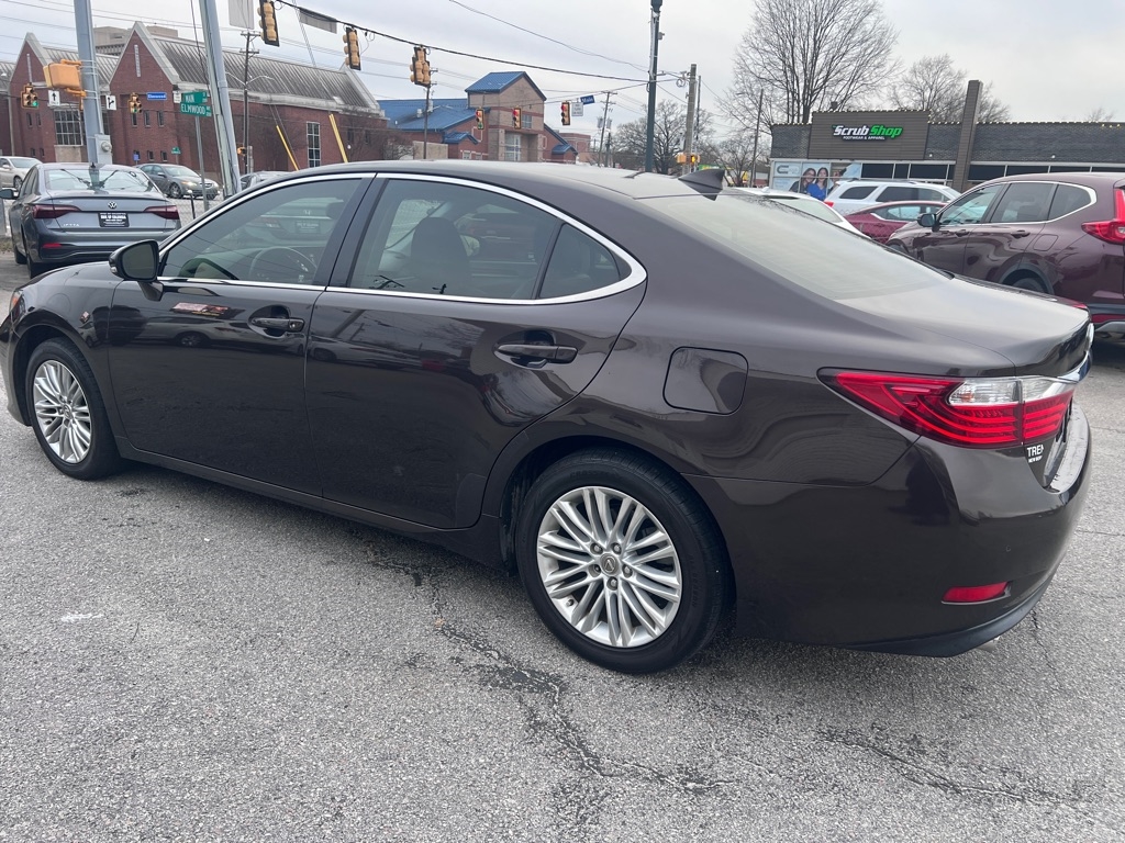 Lexus ES 350  2015