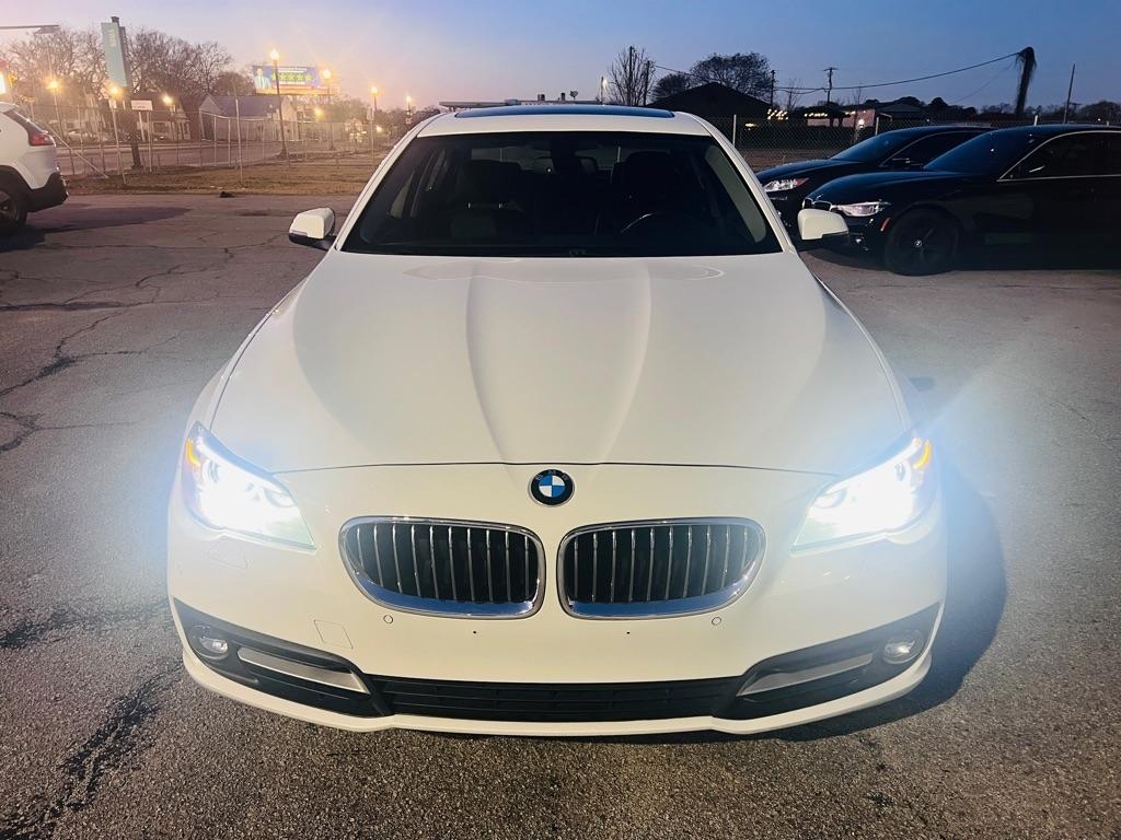 BMW 5-Series 528i xDrive 2015